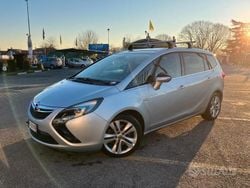 Grigio Usata 2016 Opel Zafira Monovolume | 10.900 € (Ottimo prezzo)