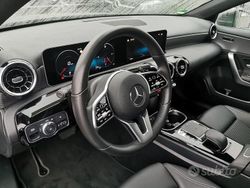 Grigio Usata 2018 Mercedes A180 Tre volumi | 15.900 €