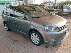 Grigio Usata 2011 VW Touran Monovolume | 4500 € (Ottimo prezzo)
