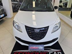 Bianco Usata 2014 Lancia Ypsilon Silver Due volumi | 7900 € (Buon prezzo)