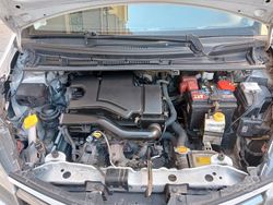 Usata 2015 Toyota Yaris Active Tre volumi | 5900 € (Buon prezzo)