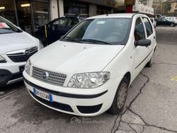 Usata 2008 Fiat Punto Tre volumi | 2999 € (Buon prezzo)