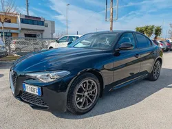 Nero Usata 2018 Alfa Romeo Giulia Business Tre volumi | 18.000 € (Buon prezzo)