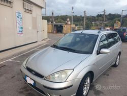 Usata 2003 Ford Focus Station wagon | 2300 € (Molto cara)