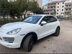 Bianco Usata 2015 Porsche Cayenne SUV | 30.000 €