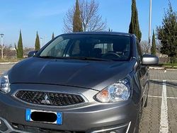 Grigio Usata 2017 Mitsubishi Space Star Due volumi | 5000 € (Molto cara)