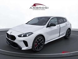 Alpin white pastello Usata 2025 BMW 118 M Sport Due volumi | 37.700 € (Buon prezzo)