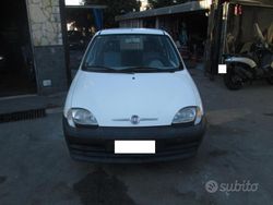 Bianco Usata 2009 Fiat 600 Tre volumi | 1999 € (Cara)