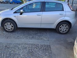 Grigio Usata 2015 Fiat Punto Due volumi | 3500 € (Buon prezzo)