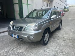 Grigio Usata 2003 Nissan X-Trail SUV | 4900 € (Buon prezzo)
