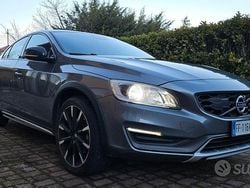 Grigio Usata 2016 Volvo S60 CC Summum Tre volumi | 11.500 €