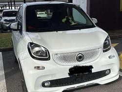 Bianco Usata 2016 Smart ForTwo Coupé Passion Due volumi | 12.000 € (Buon prezzo)
