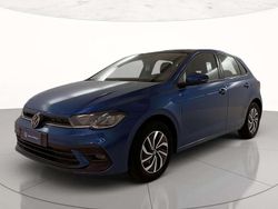 Reef blue metallizzato Usata 2022 VW Polo Life Tre volumi | 16.900 € (Buon prezzo)