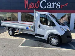 Bianco pastello Nuova 2024 Opel Movano Furgone | 29.800 € (Molto cara)