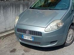 Usata 2011 Fiat Punto Tre volumi | 2500 € (Ottimo prezzo)