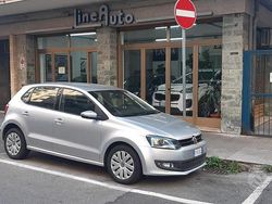 Grigio Usata 2014 VW Polo Comfortline Tre volumi | 6500 € (Buon prezzo)