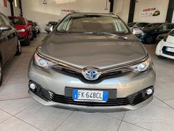 Grigio Usata 2017 Toyota Auris Touring Sports Lounge Station wagon | 12.450 €