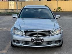 Grigio Usata 2009 Mercedes C220 Tre volumi | 5990 € (Buon prezzo)