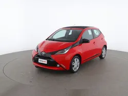 Rosso Usata 2015 Toyota Aygo X-wave Due volumi | 8499 € (Buon prezzo)