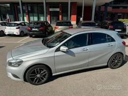 Argento Usata 2015 Mercedes A180 Edition Tre volumi | 14.500 € (Buon prezzo)