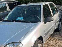 Grigio Usata 2001 Citroën Saxo Due volumi | 800 €