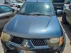 Usata 2006 Mitsubishi L200 Pick-up | 8000 €