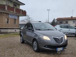 Grigio Usata 2012 Lancia Ypsilon S Due volumi | 5790 € (Buon prezzo)