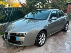 Grigio Usata 2007 Alfa Romeo 159 Tre volumi | 1700 € (Buon prezzo)