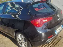 Usata 2011 Alfa Romeo Giulietta Progression Due volumi | 4000 € (Buon prezzo)