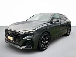 Grigio daytona perlato Usata 2024 Audi Q8 S-Line SUV | 79.900 € (Cara)