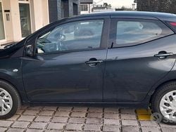 Grigio Usata 2019 Toyota Aygo Due volumi | 9000 € (Ottimo prezzo)