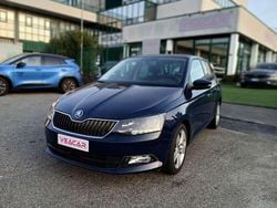 Blu/azzurro Usata 2015 Skoda Fabia Style Tre volumi | 9200 € (Buon prezzo)