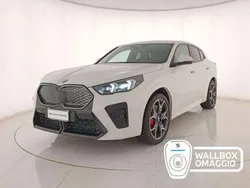 Alpin white pastello Usata 2024 BMW iX2 M Sport SUV | 48.900 € (Ottimo prezzo)