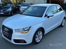 Bianco Usata 2012 Audi A1 Ambition Tre volumi | 7500 € (Buon prezzo)
