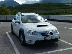 Bianco Usata 2011 Subaru Impreza Tre volumi | 5200 € (Molto cara)