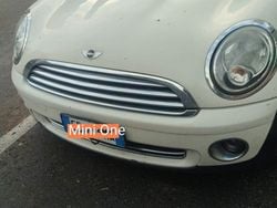 Bianco Usata 2010 Mini ONE Due volumi | 4000 € (Ottimo prezzo)