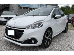 Bianco Usata 2016 Peugeot 208 Active Due volumi | 5400 € (Ottimo prezzo)