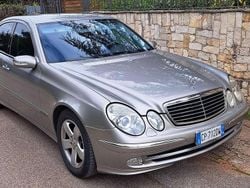 Usata 2004 Mercedes E320 Avantgarde Tre volumi | 2500 € (Ottimo prezzo)