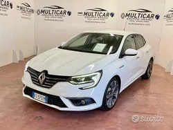 Bianco Usata 2016 Renault Mégane III Bose Edition Tre volumi | 13.400 € (Cara)