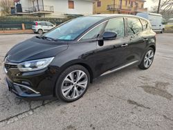 Nero Usata 2018 Renault Scénic IV Monovolume | 12.500 € (Buon prezzo)