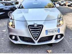 Grigio Usata 2015 Alfa Romeo Giulietta Tre volumi | 9000 € (Buon prezzo)