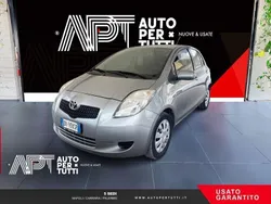 Argento Usata 2007 Toyota Yaris Sol Due volumi | 3900 € (Buon prezzo)