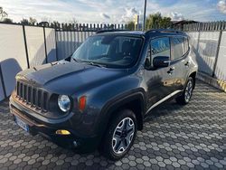 Grigio metallizzato Usata 2015 Jeep Renegade Trailhawk SUV | 13.860 € (Buon prezzo)