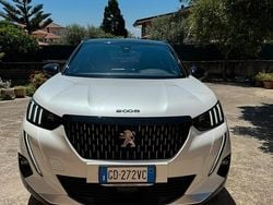 Bianco Usata 2021 Peugeot 2008 GT-line SUV | 20.999 € (Molto cara)