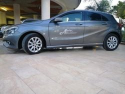 Grigio Usata 2013 Mercedes A180 Tre volumi | 11.999 € (Buon prezzo)