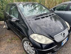 Nero Usata 2006 Mercedes A200 Avantgarde Tre volumi | 1850 € (Buon prezzo)