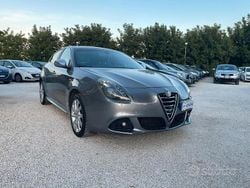 Grigio Usata 2013 Alfa Romeo Giulietta Tre volumi | 6990 € (Buon prezzo)