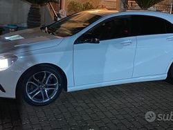 Bianco Usata 2016 Mercedes A180 Premium Due volumi | 10.000 € (Ottimo prezzo)