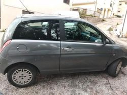 Grigio Usata 2005 Lancia Ypsilon Due volumi | 1000 €