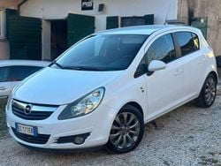 Blu Usata 2010 Opel Corsa Cosmo Tre volumi | 3890 € (Buon prezzo)